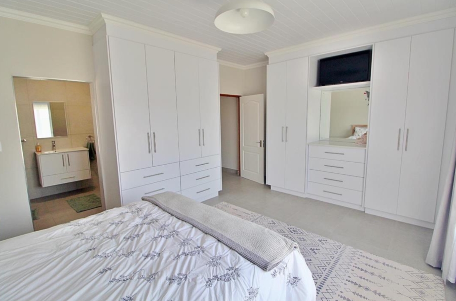 3 Bedroom Property for Sale in Reebok Western Cape